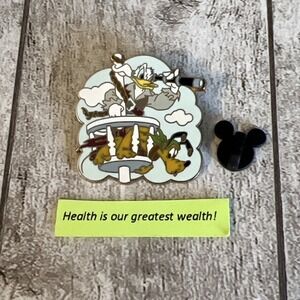 DISNEY‎ PIN Donald Duck with Pluto Pirates of the Caribbean